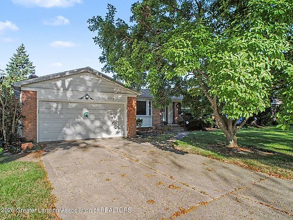 2nd image of 1115 Shelter Ln