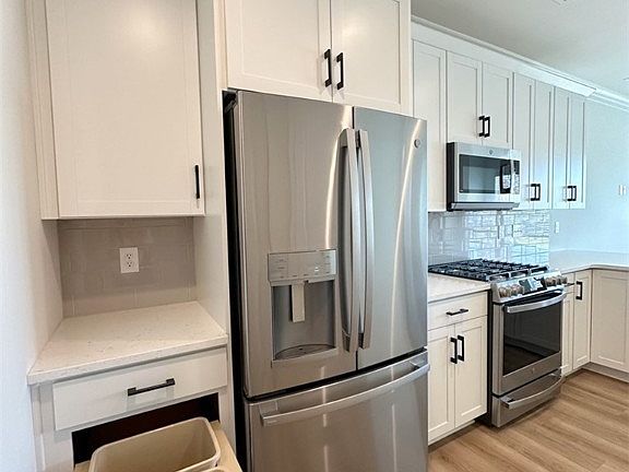 3rd image of 5006 Distillers Ln #A