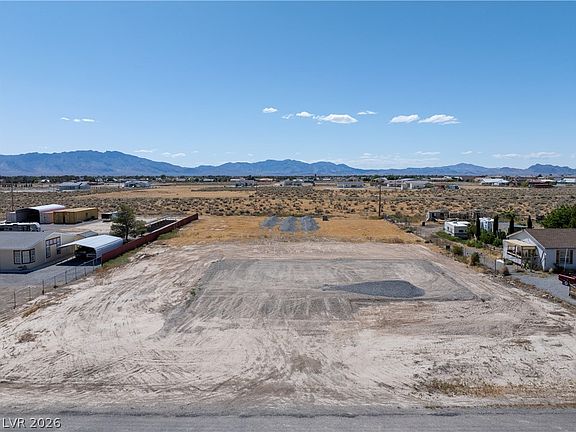 2nd image of 3360 Sagebrush Ave