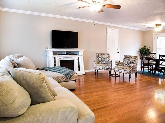 2nd image of 5736 Dalton Dr