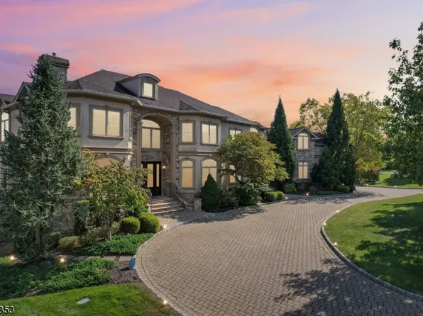 28 Overlook Rd, Livingston Twp., NJ 07039