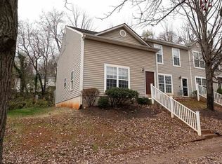 112 Hartford Ct, Charlottesville, VA 22902