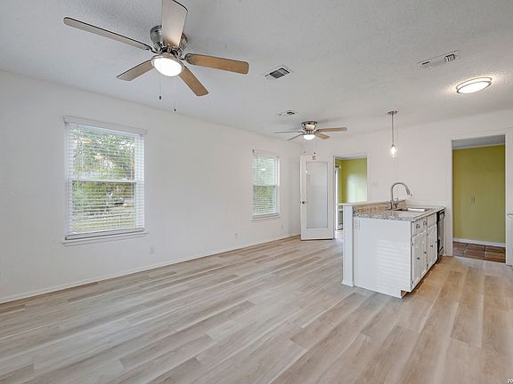 4th image of 3118 Tanglewood