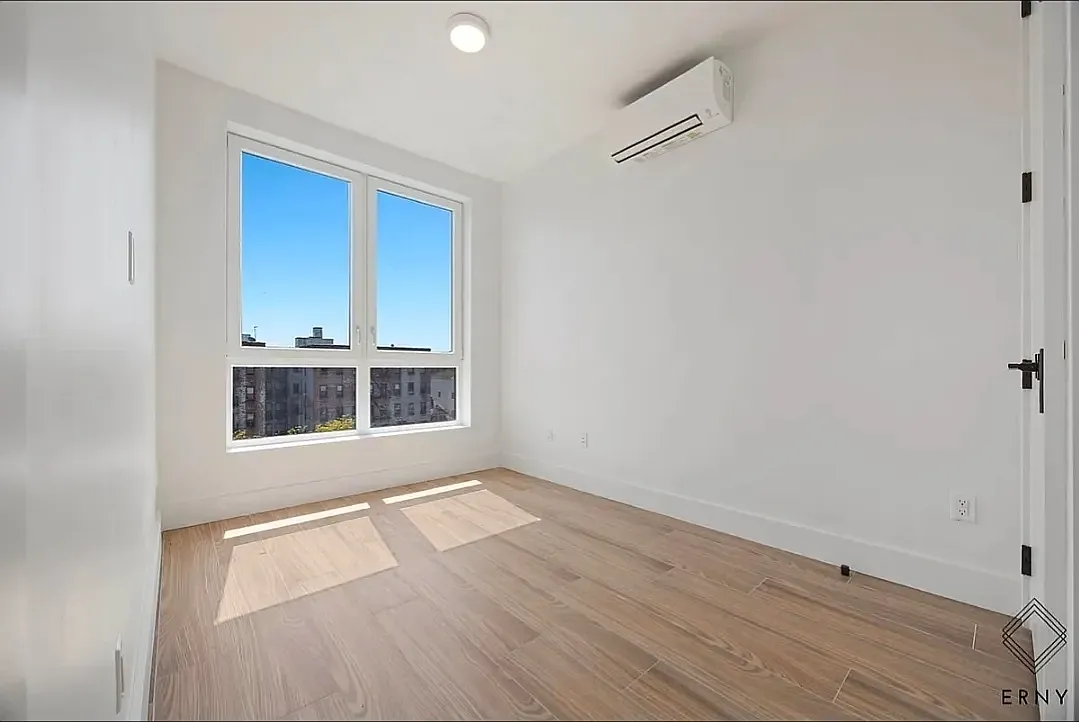 226 Pulaski Street — Photo 2
