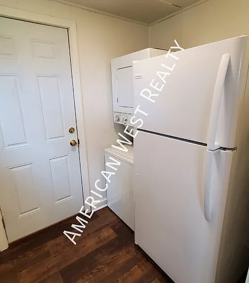 1801 Central Ave — Photo 4