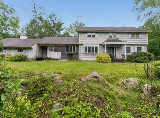 7 Laurel Ln, Chester, NJ 07930