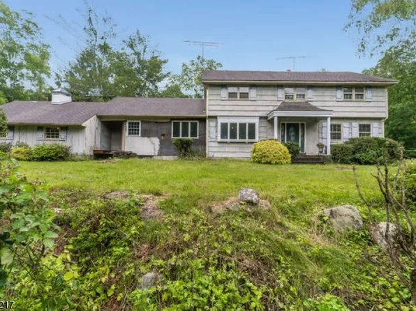 7 Laurel Ln, Chester Twp., NJ 07930