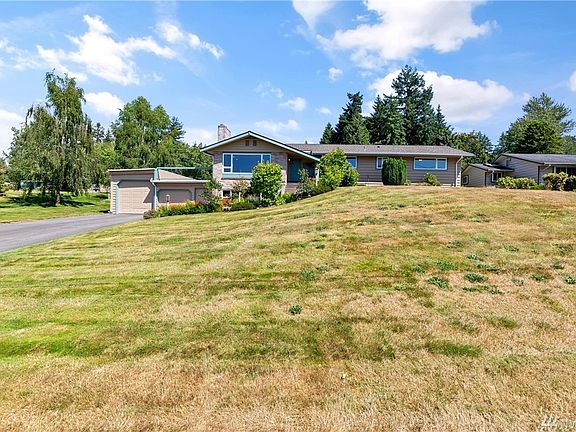 4th image of 2531 77th Ave NE