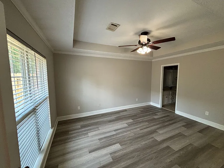 823 Bryan Cir — Photo 6
