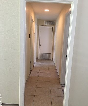 4th image of 155 E Amber St