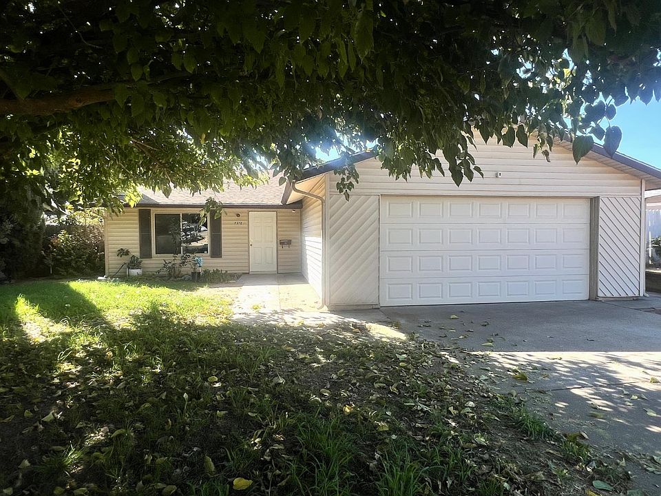 1st image of 7372 Black Oaks Way