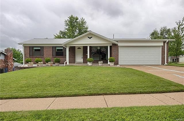 1st image of 4024 Lockport Dr
