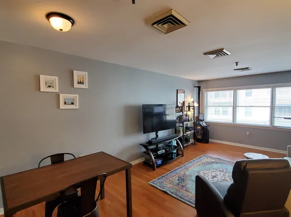 175 High St APT 2, Portsmouth, NH 03801