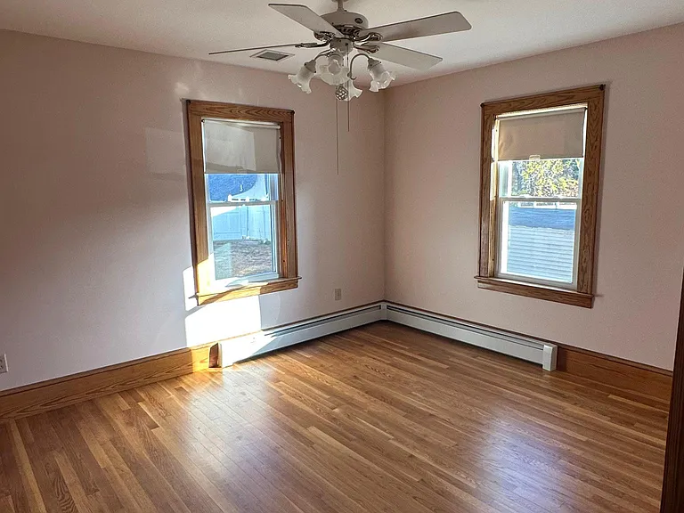 146 Harrington Ave — Photo 22
