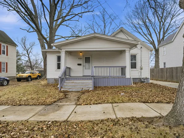 921 W Wood St, Bloomington, IL 61701