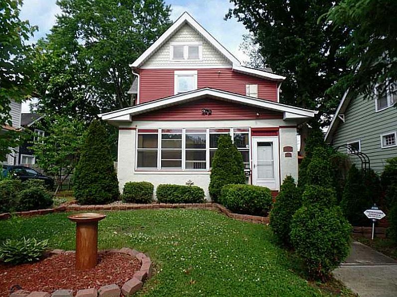 1st image of 1029 N Temple Ave