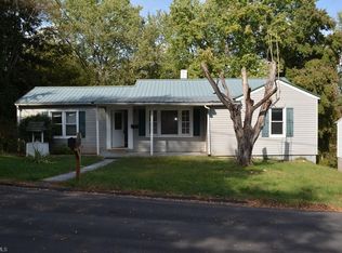 107 Cox Ave, Elkin, NC 28621