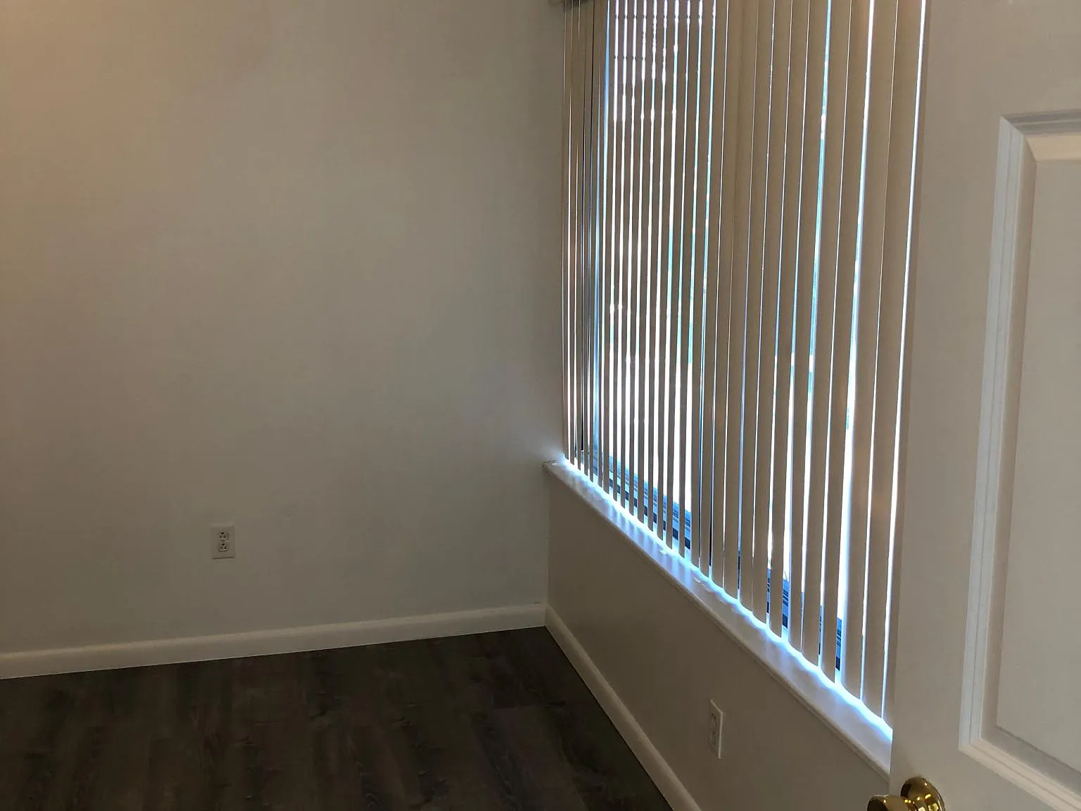 2 bed, $925 — Photo 4