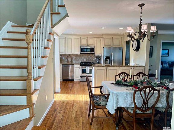 5th image of 9 Preakness Ct