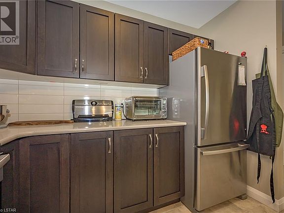4th image of 263 Butler St #106