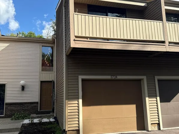 5724 Lebaron Ct, East Lansing, MI 48823