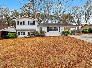 6250 Graceland Cir, Morrow, GA 30260