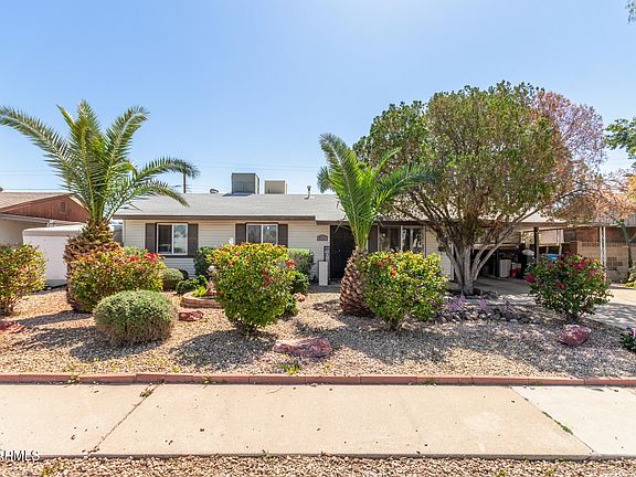 2nd image of 3727 W GARDENIA Avenue