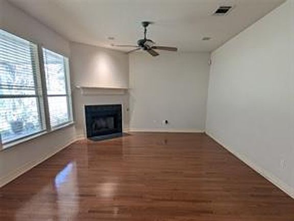 5th image of 2207 Sandra Dr