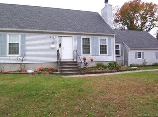 30 Howard St, Norwich, CT 06360