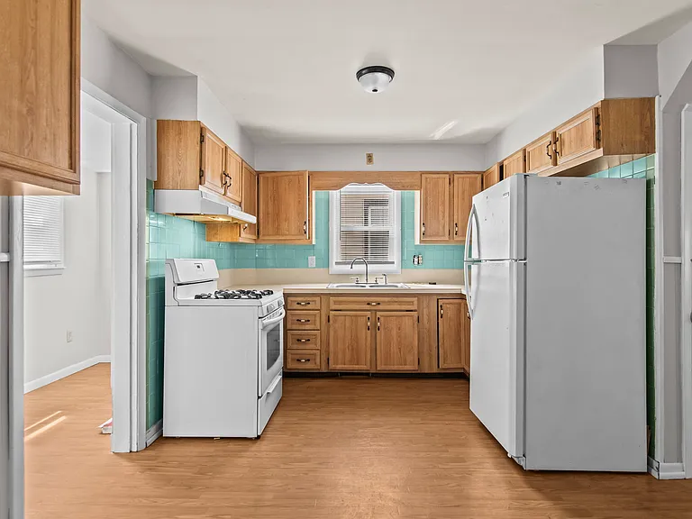 1220 N Bond St — Photo 14