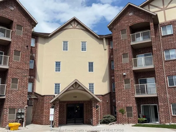 3160 Wildwood Dr, Windsor, ON