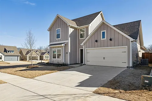 13204 Enclave Pkwy Photo 1