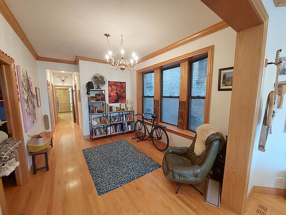 4th image of 2908 W North Ave #1