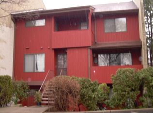 111 River Rd APT E2, Nutley, NJ 07110