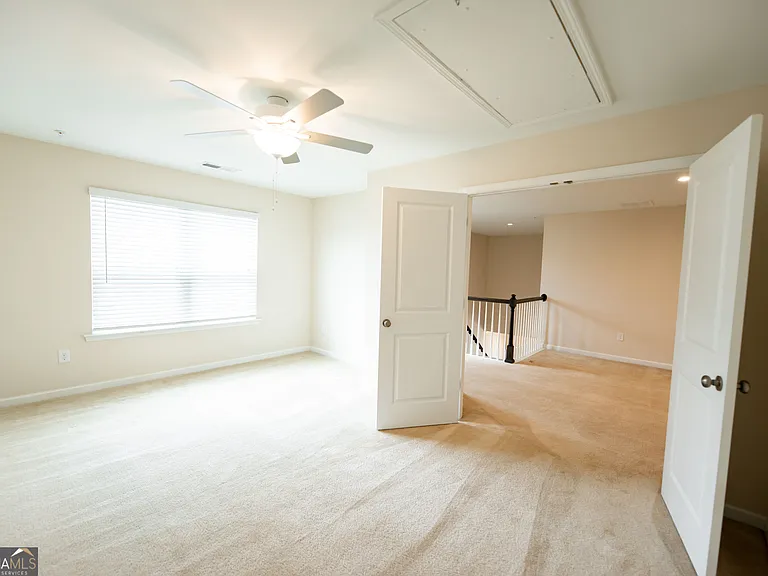 57 Robertson Ave — Photo 25
