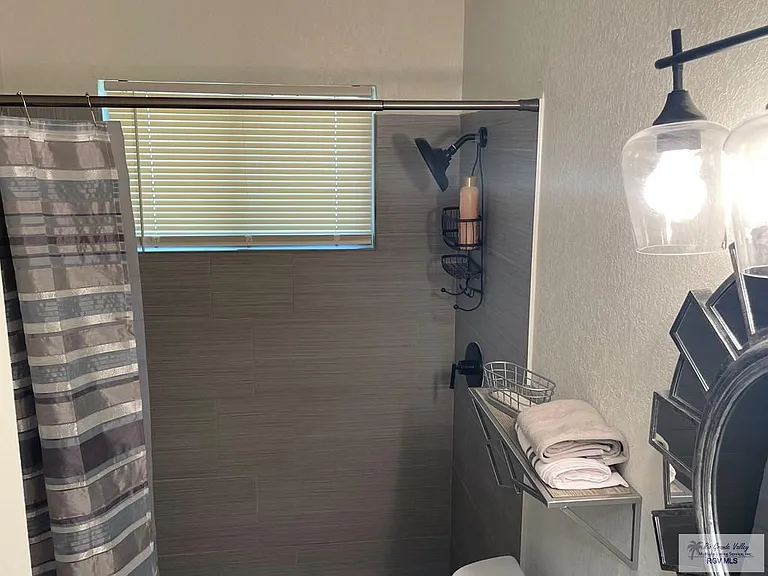 1617 E Los Ebanos Blvd — Photo 23