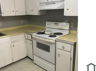 1206 Aaron Pl APT 16, San Antonio, TX 78221