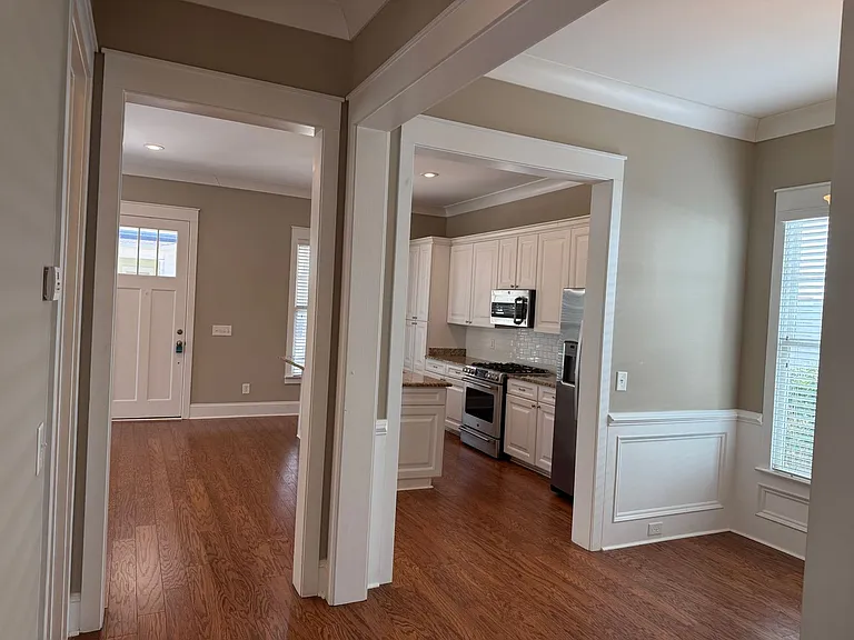 303 Newport Hill Ln — Photo 7