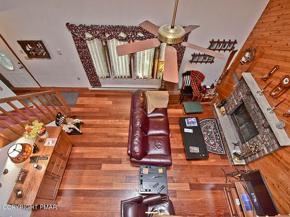 2nd image of 353 Hyland Dr
