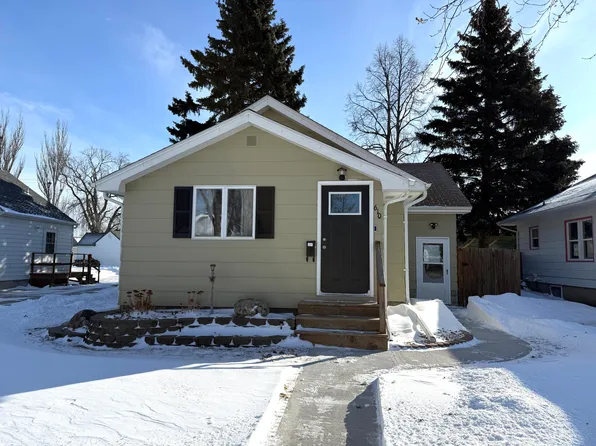 610 N Arch St, Aberdeen City, SD 57401