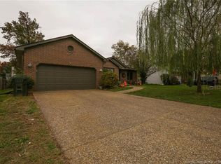 3120 Gardner Blvd, Jeffersonville, IN 47130