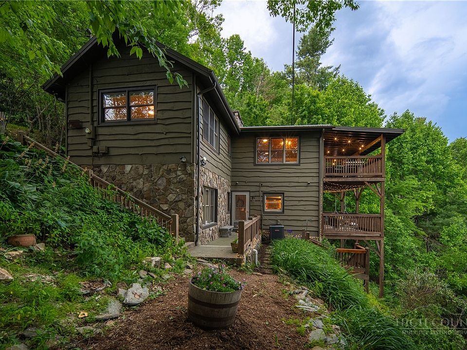 1st image of 1243 Deck Hill Road