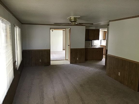 3rd image of 1348 Bishops Cir
