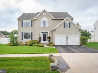 727 N Channel Dr, Glen Burnie, MD 21060