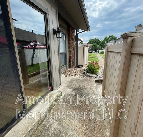 6185 S Zunis Ave — Photo 37