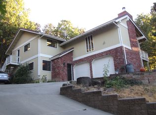 30125 Skyline Dr, Running Springs, CA 92382