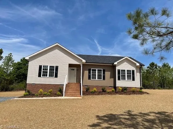 968 Ludlum Ln, Asheboro, NC 27205