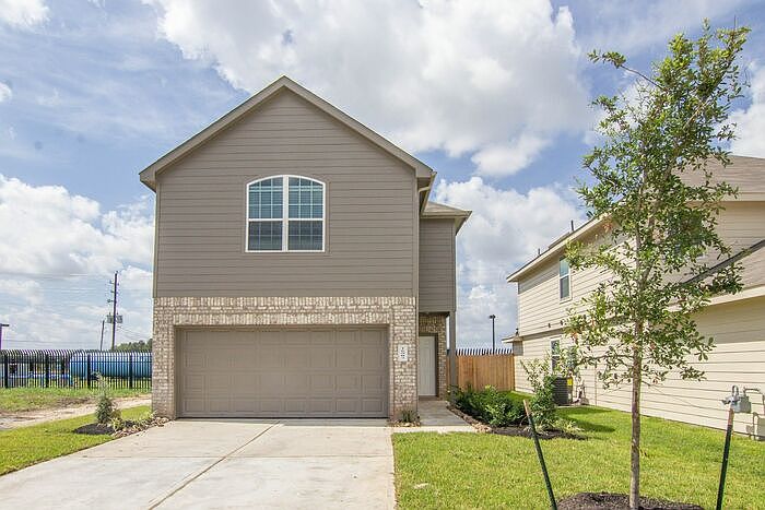 1st image of 16907 Lacey Bell Ln