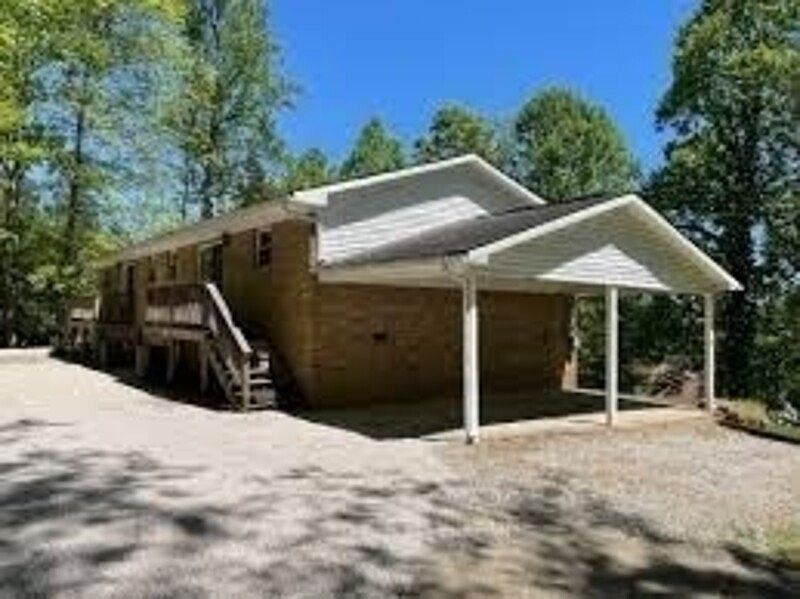 2nd image of 1809 Winding Hill Dr