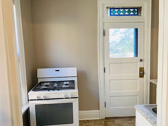 5th image of 750 Park St